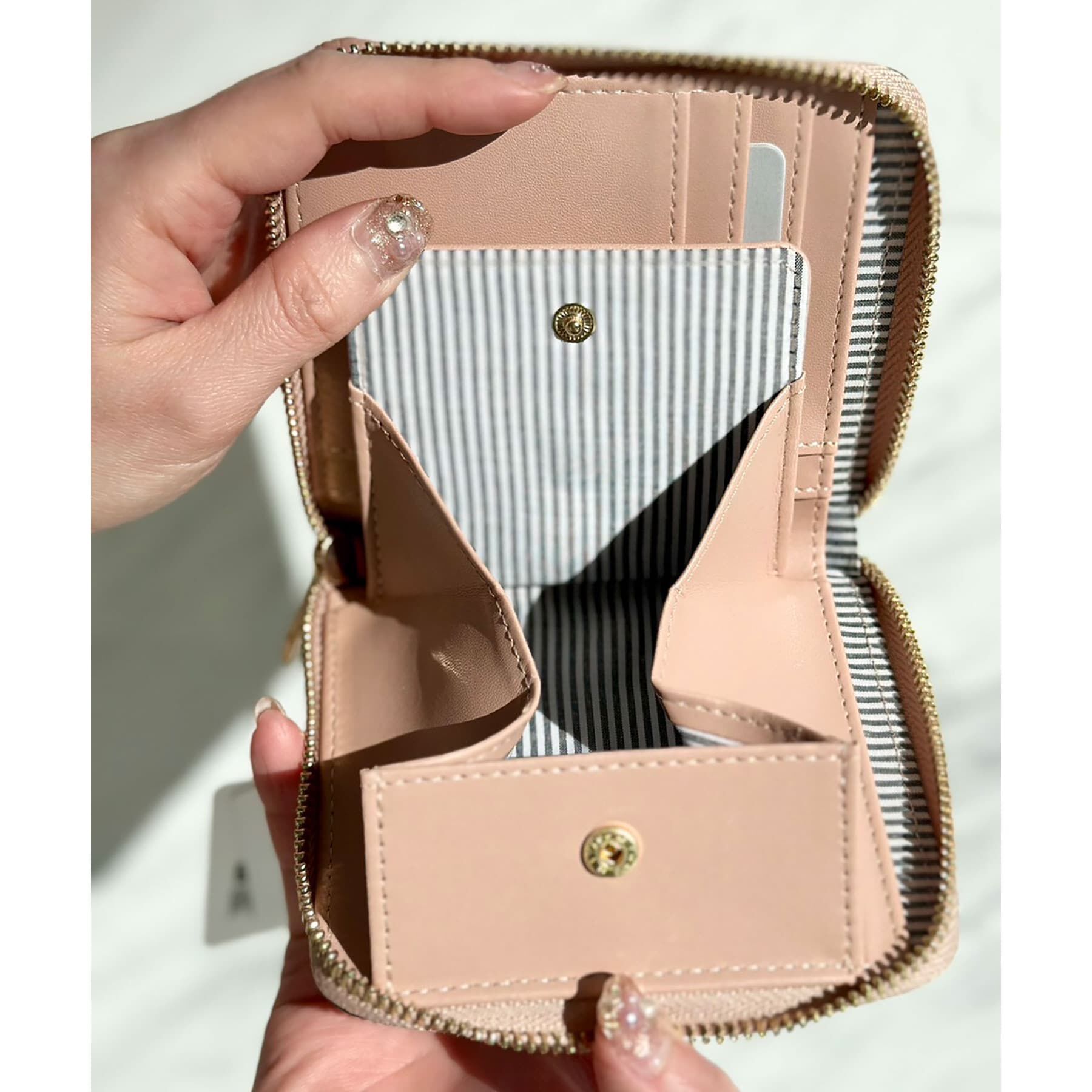 Ober Tashe「角シボミドルラウンド財布」|財布|