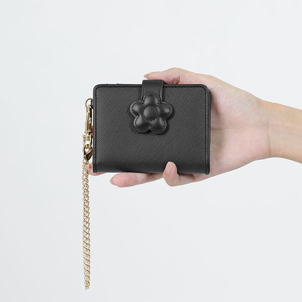 MARY QUANT「デイジーパッチスナップ2 パスケース」|定期入れ|