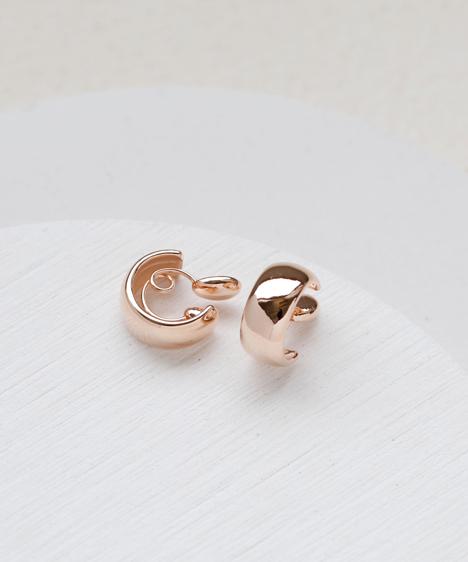 colleca la「miniループフィット・プランプフープイヤリング」|イヤリング|ピンクゴールド