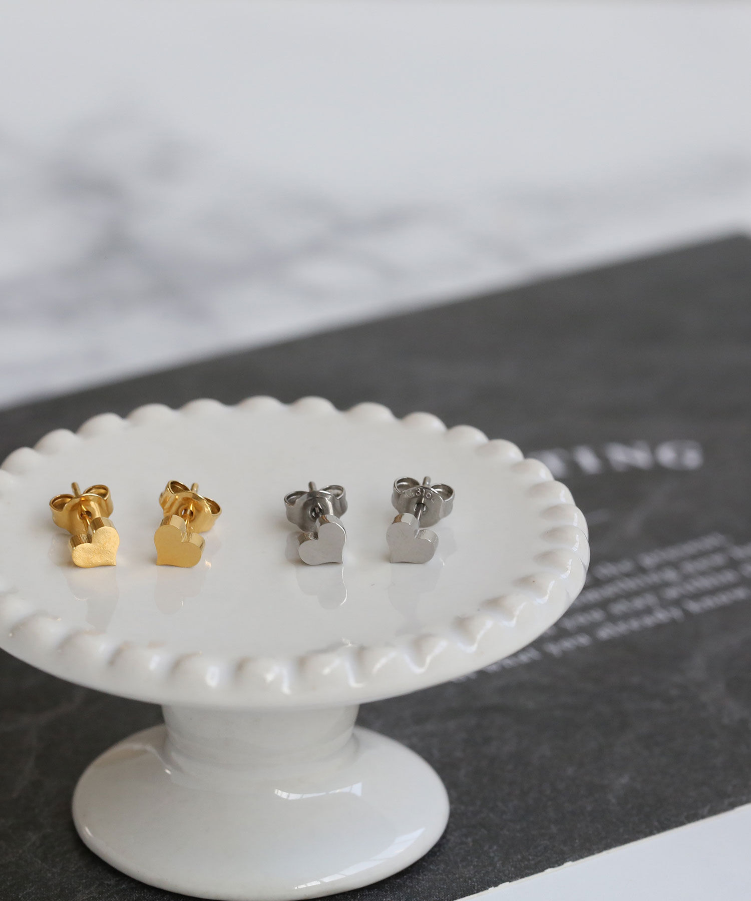 colleca la「[stainless]ステンレス・プチハート スタッドピアス〈金属アレルギー対応〉」|ピアス|