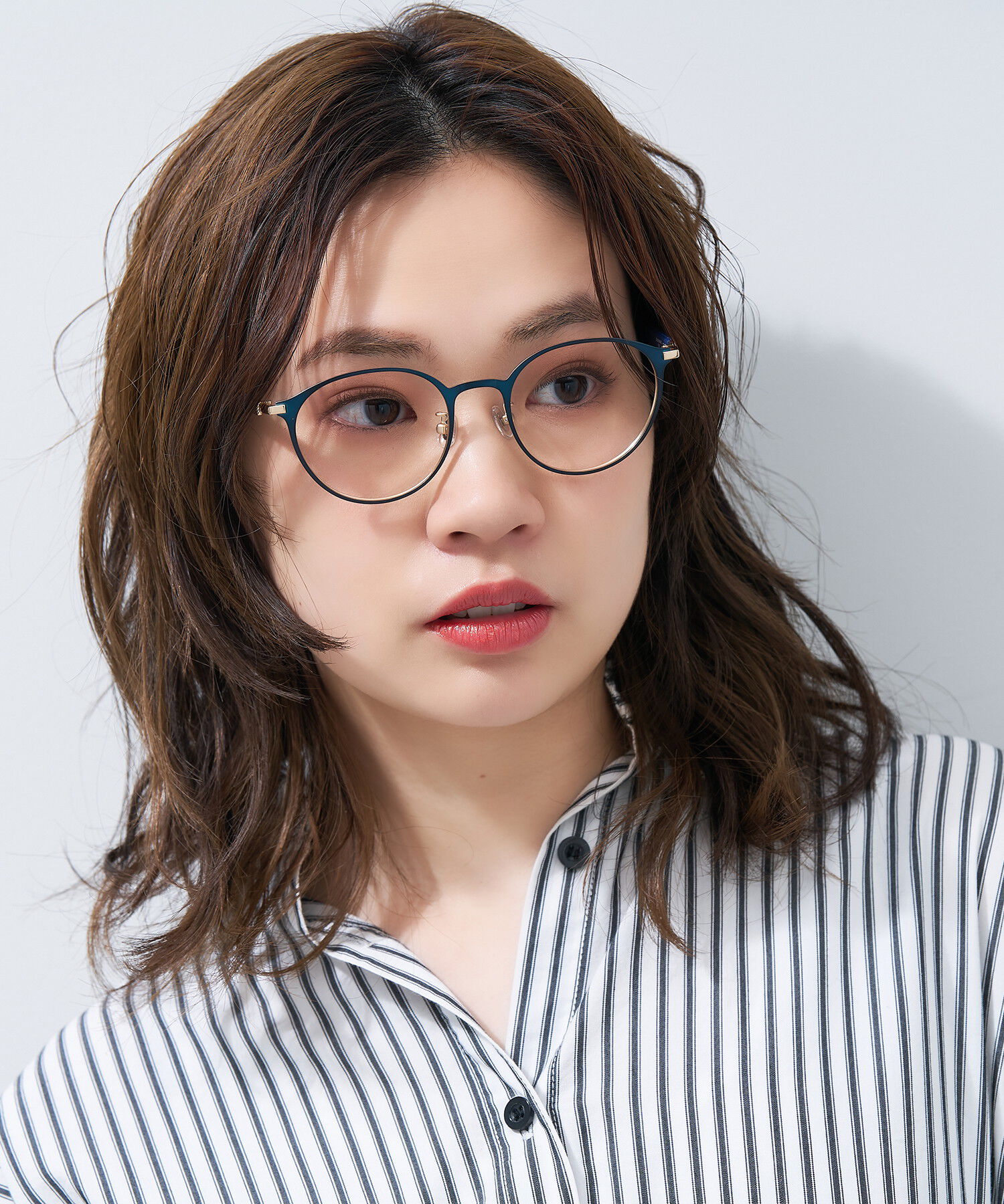  「ボストン型 メガネ｜ベーシック＆トレンド感のあるコンビフレーム レンズ交換券付き」|メガネ|ブルー