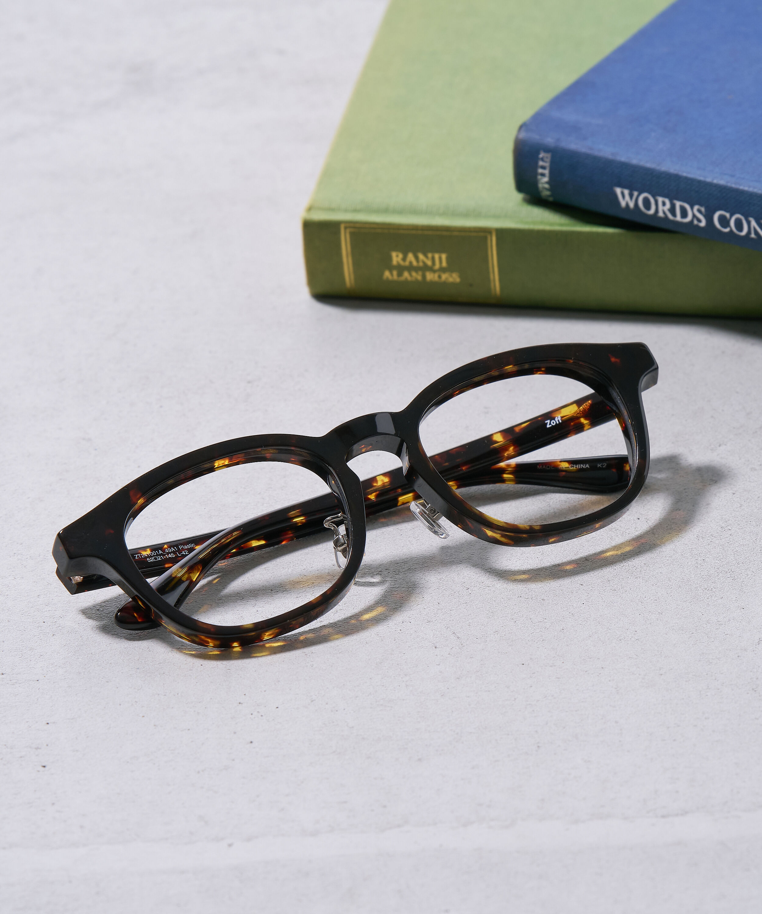  「【ルミネ限定】Zoff | ウェリントン型 クリアフレーム 黒縁 太縁 伊達メガネ レンズ交換券付き」|メガネ|ブラウン系その他1