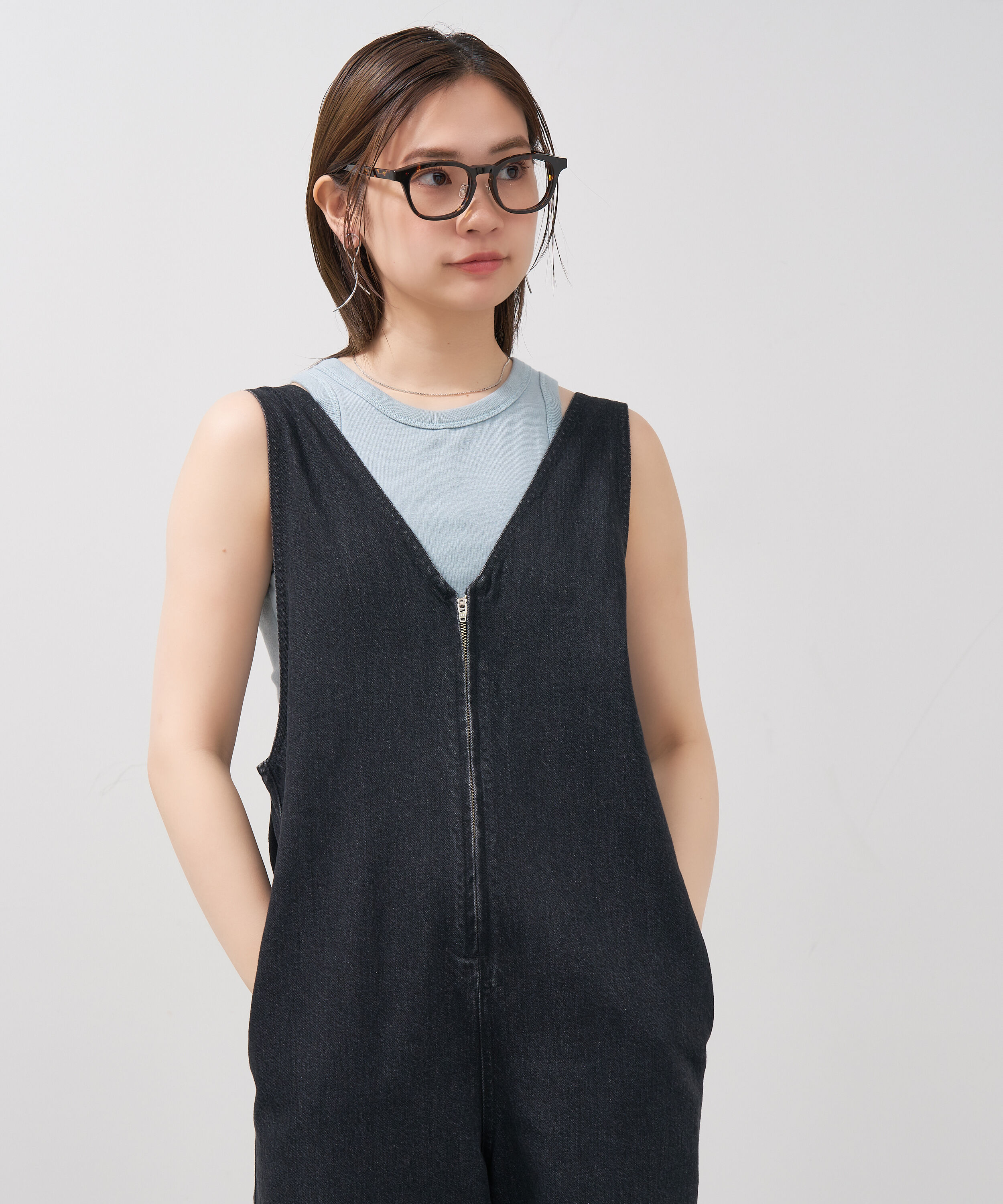  「【ルミネ限定】Zoff | ウェリントン型 クリアフレーム 黒縁 太縁 伊達メガネ レンズ交換券付き」|メガネ|