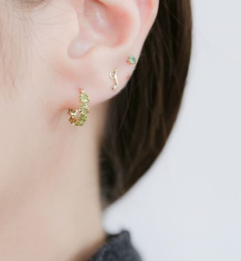  「ペリドット スナップ フープ ピアス | K10YG」|ピアス|