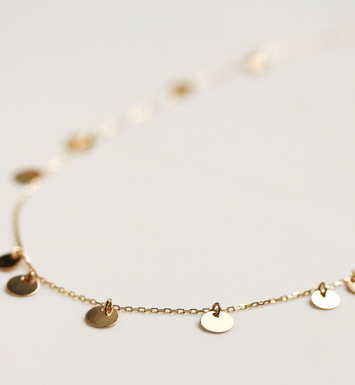  「ゴールド プレート ステーション ネックレス | K10YG」|ネックレス|