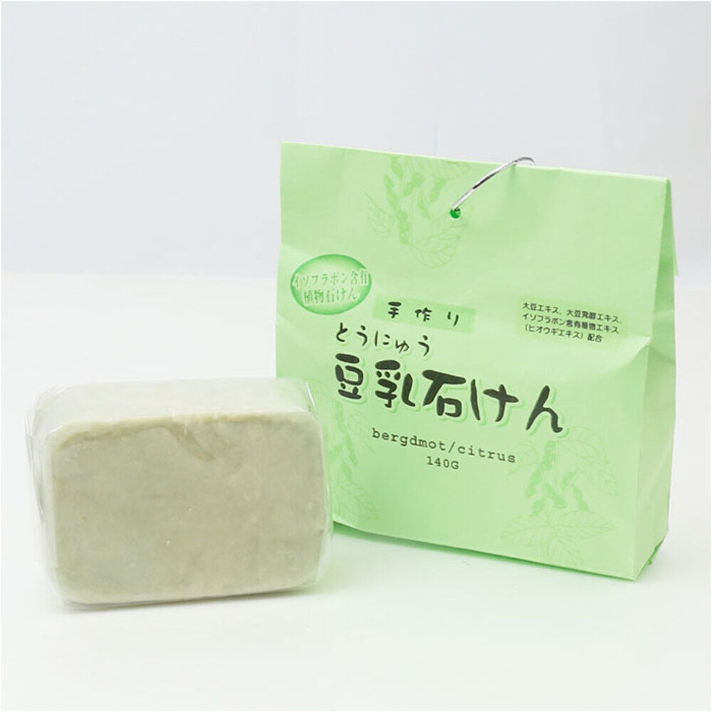 BACKYARD FAMILY「石鹸 洗顔 通販 日本製 せっけん 石けん 固形石鹸 保湿 乾燥 スキンケア ボディケア お手入れ」|フェイスマスク・パック|ホワイト1