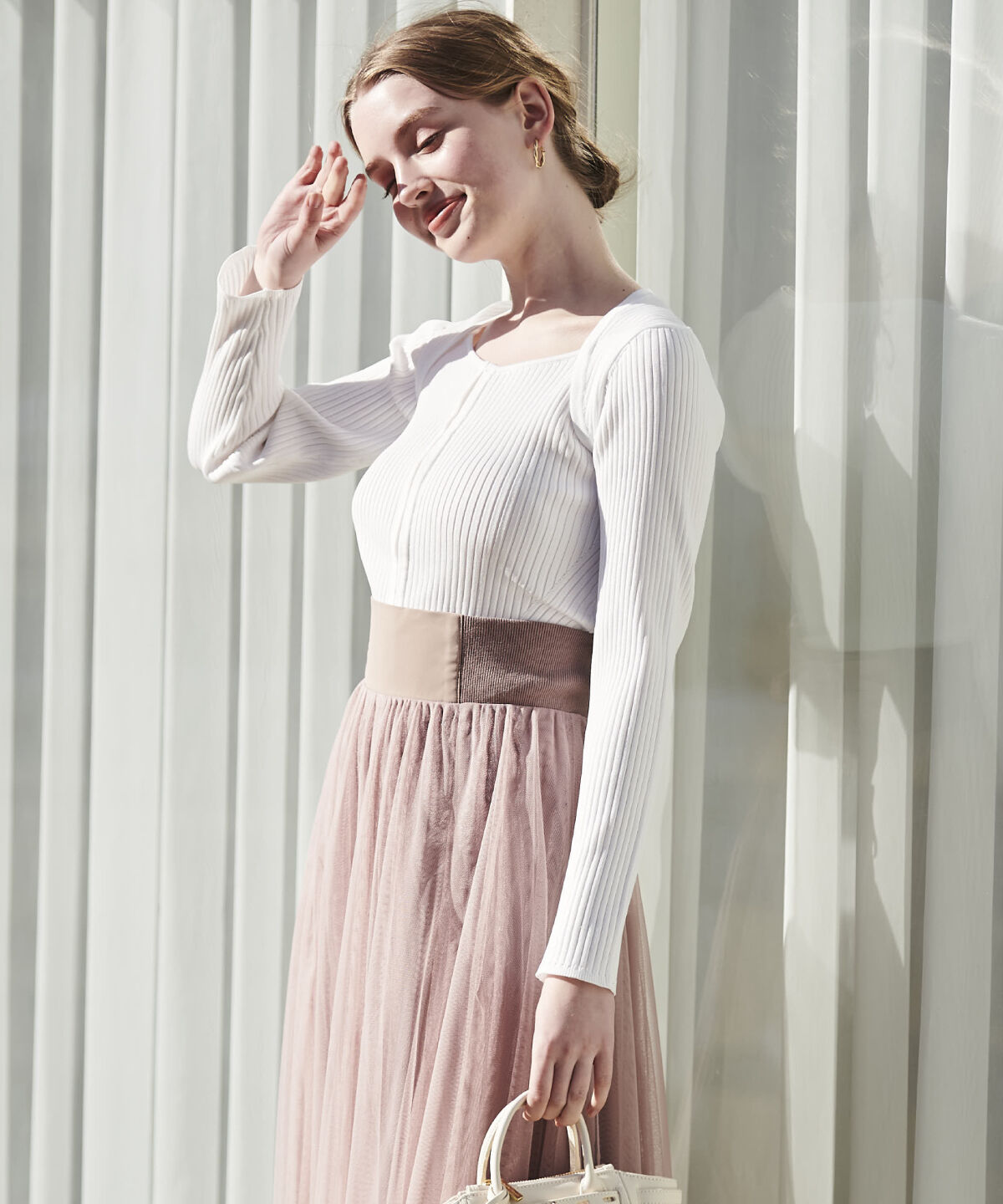 アンドクチュール「フロントホックビスチェライクプルオーバー」|ニット・セーター|