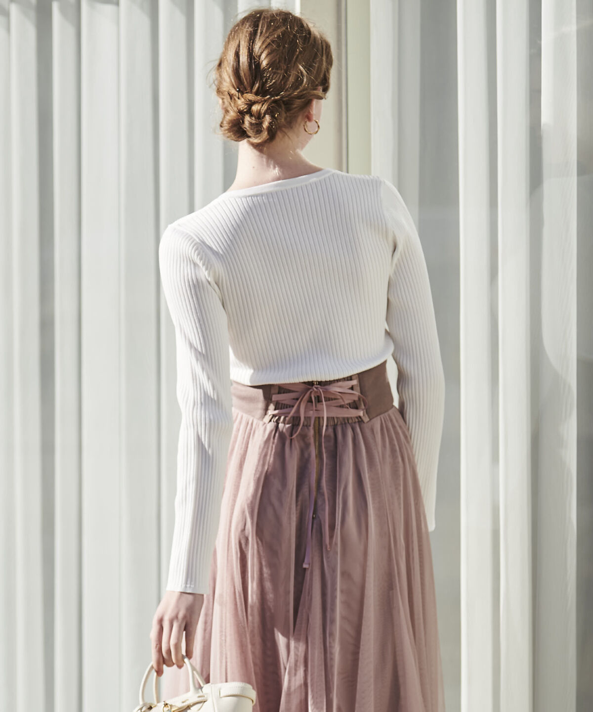 アンドクチュール「フロントホックビスチェライクプルオーバー」|ニット・セーター|