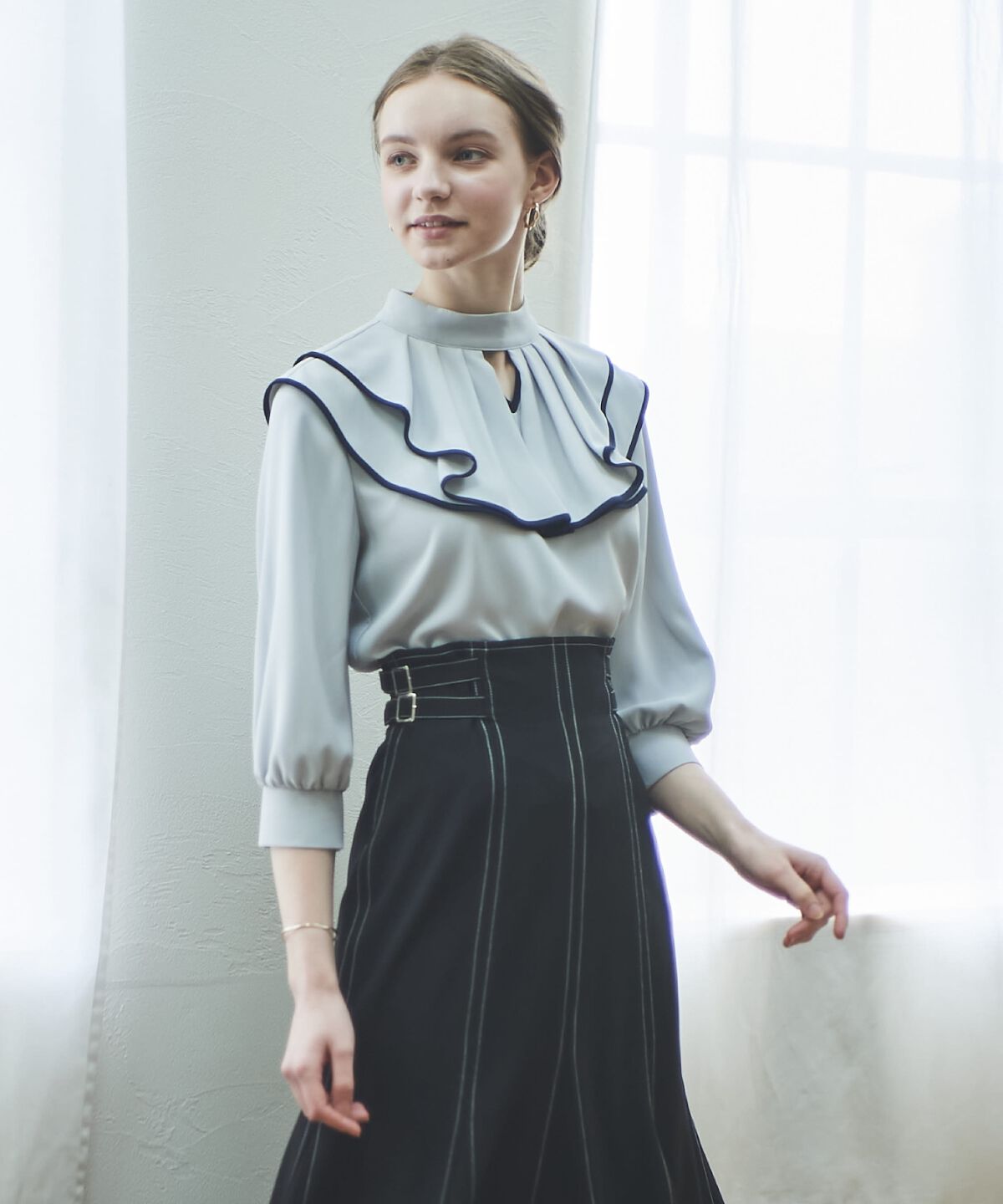 アンドクチュール「配色フリルケープブラウス」|シャツ・ブラウス|