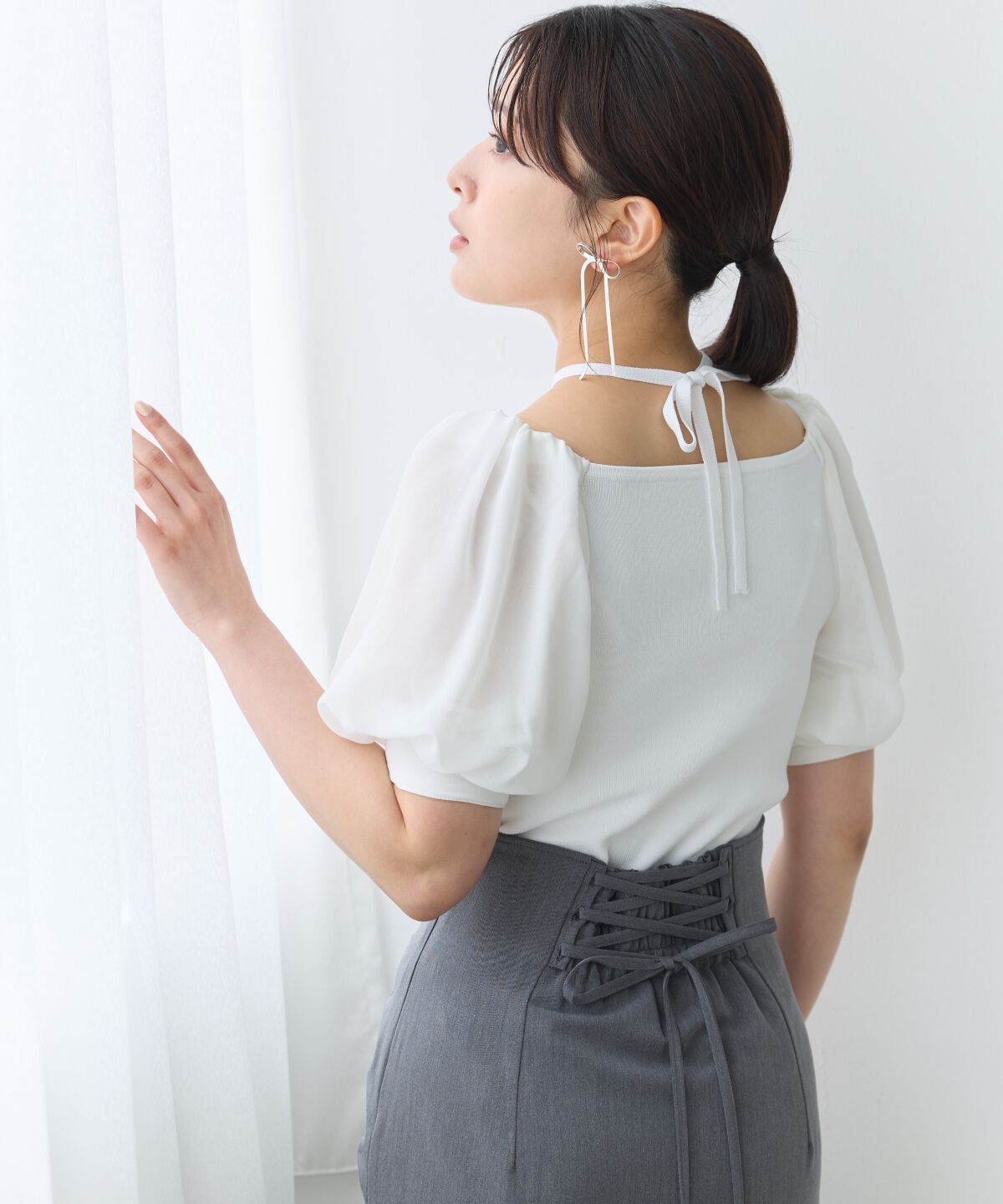 アンドクチュール「シアースリーブクロスネックプルオーバー」|Tシャツ・カットソー|