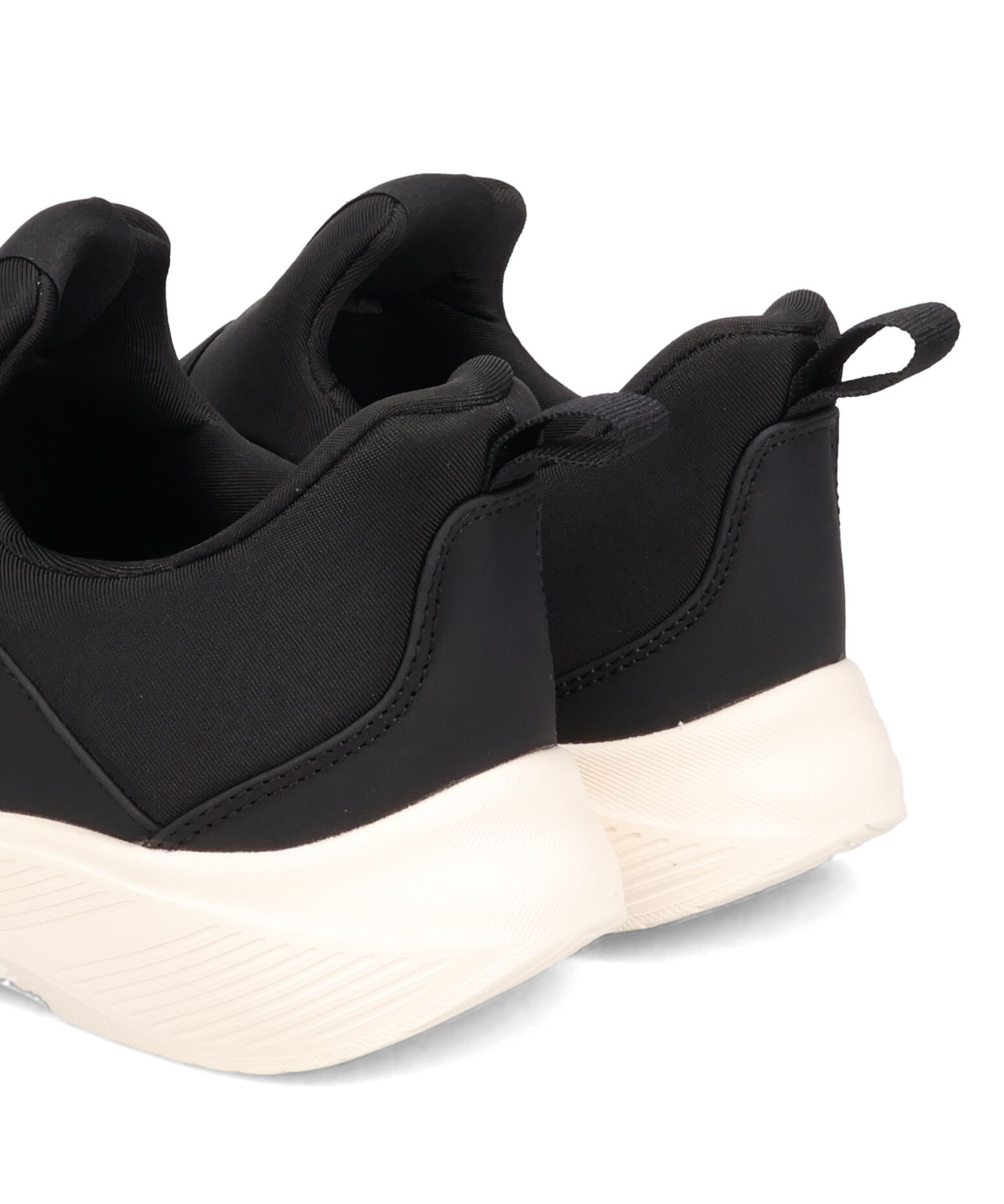 ORiental TRaffic「●2025秋冬新作●【瞬間フィット】ビジューバックルスニーカー/OT3777」|スニーカー|