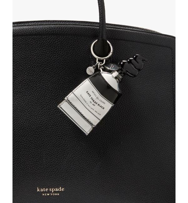 kate spade new york「スクイーズ シャイニー メタリック ペイント チューブ キー フォブ」|チャーム・キーホルダー|