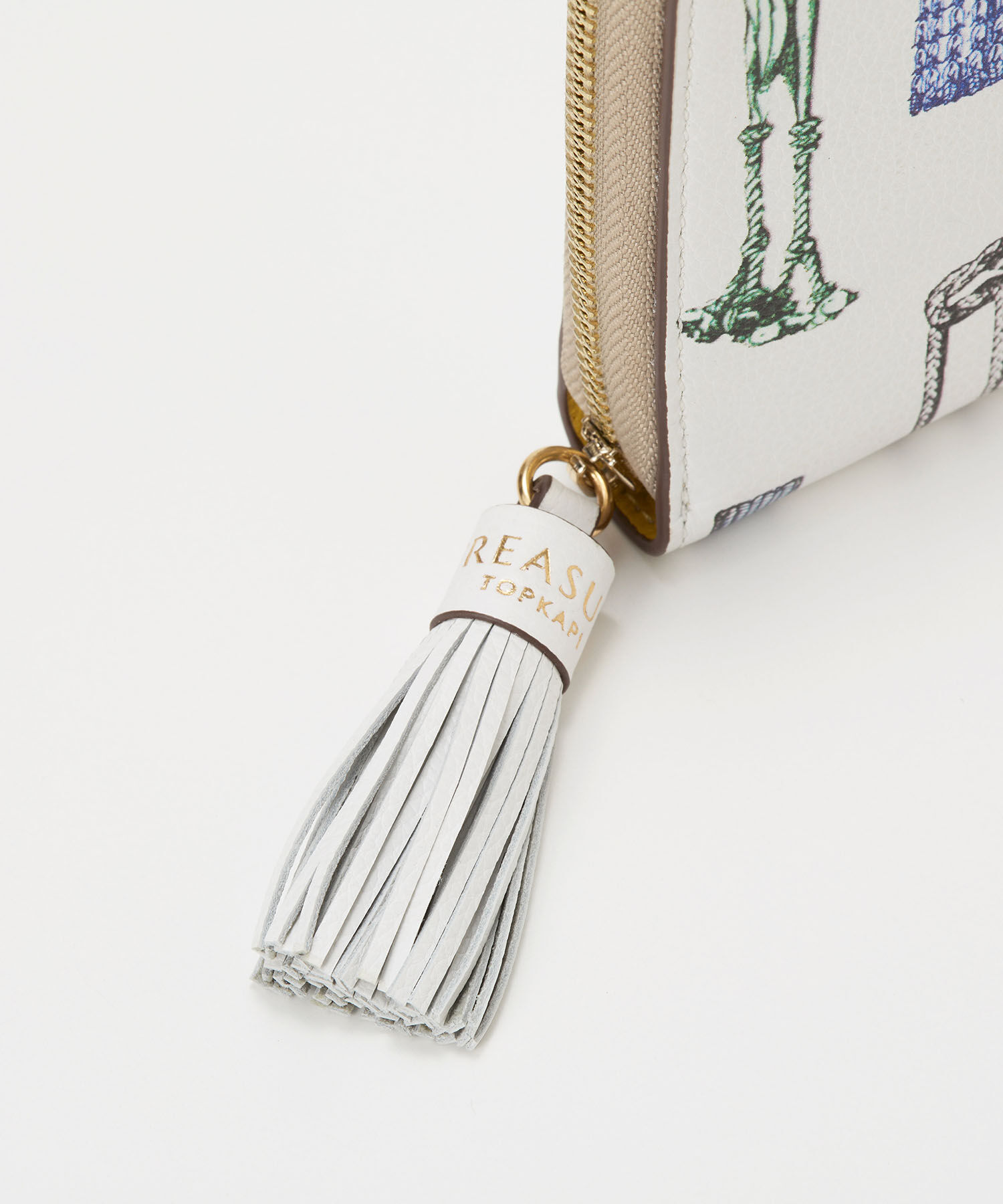 TOPKAPI TREASURE「【TREASURE TOPKAPI】シュリンクレザー タッセル プリント ラウンド 二つ折り財布 / パスポート ケース」|財布|