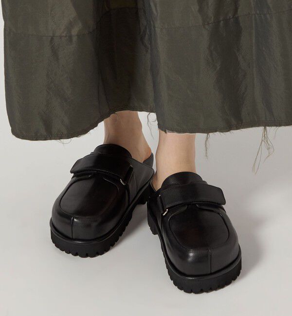 ODETTE E ODILE「ボリュームソールベルトサボ フラット30」|スリッポン|