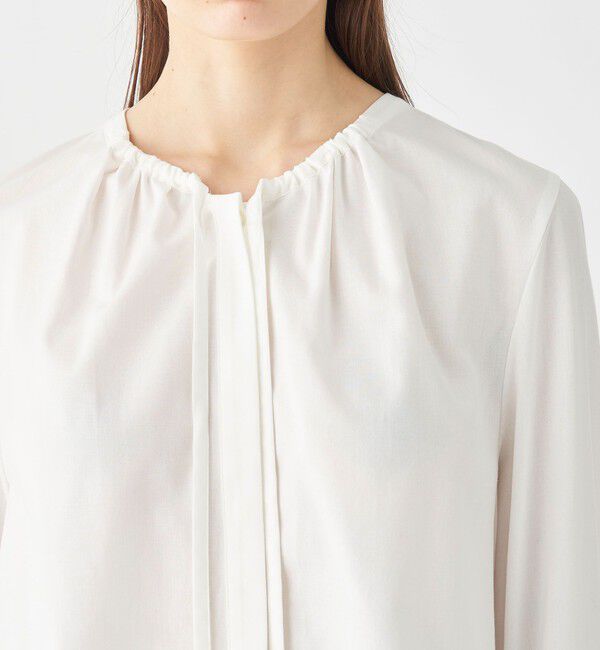Ballsey「クリスタルコットン ギャザーVネックブラウス」|シャツ・ブラウス|