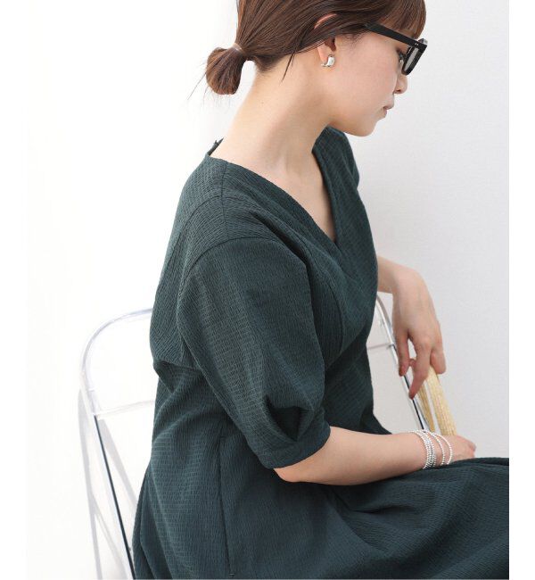 IENA「《WEB限定/追加2》B. サッカーVネックワンピース」|ワンピース|