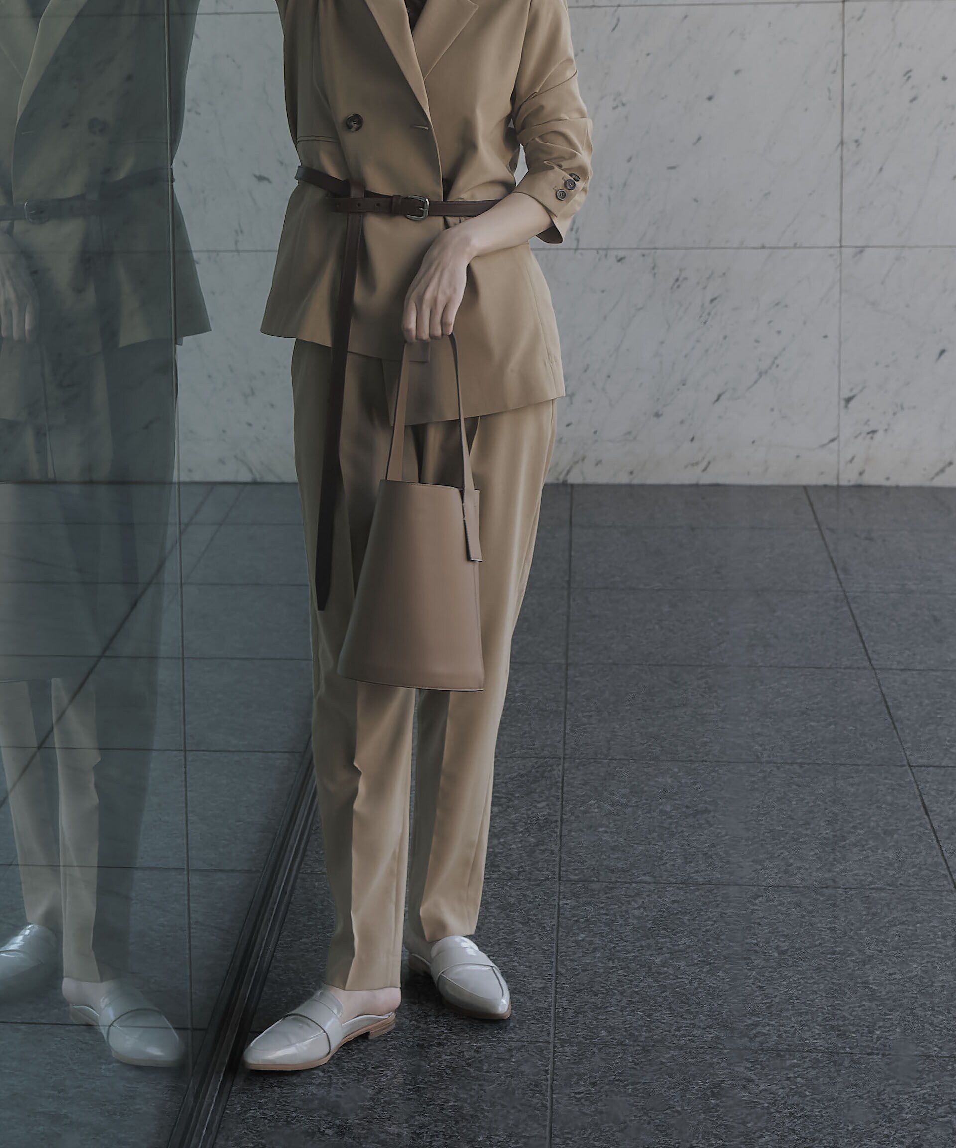 nano･universe「ﾗｲﾄﾌｧﾝｸｼｮﾝ ﾍﾞﾙﾄ付きﾀｯｸﾃｰﾊﾟｰﾄﾞﾊﾟﾝﾂ(ｾｯ  」|スラックス|ベージュ