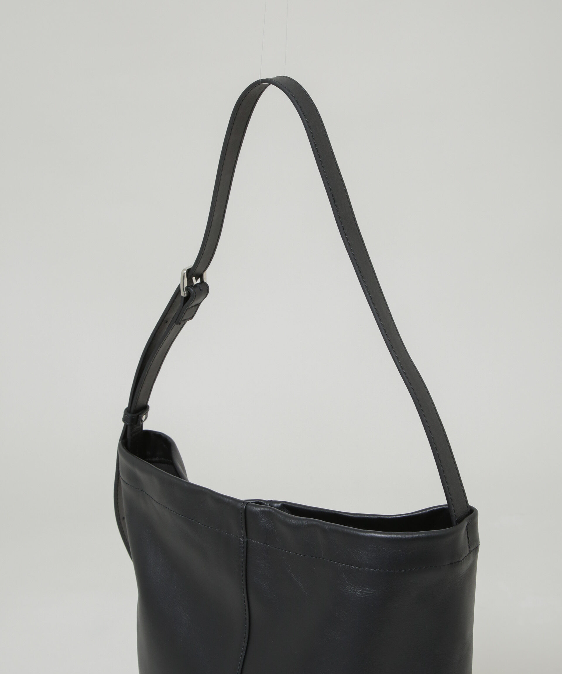 nano･universe「ITTI/別注 MARY BUCKET SHOULDER」|ショルダー・メッセンジャー|