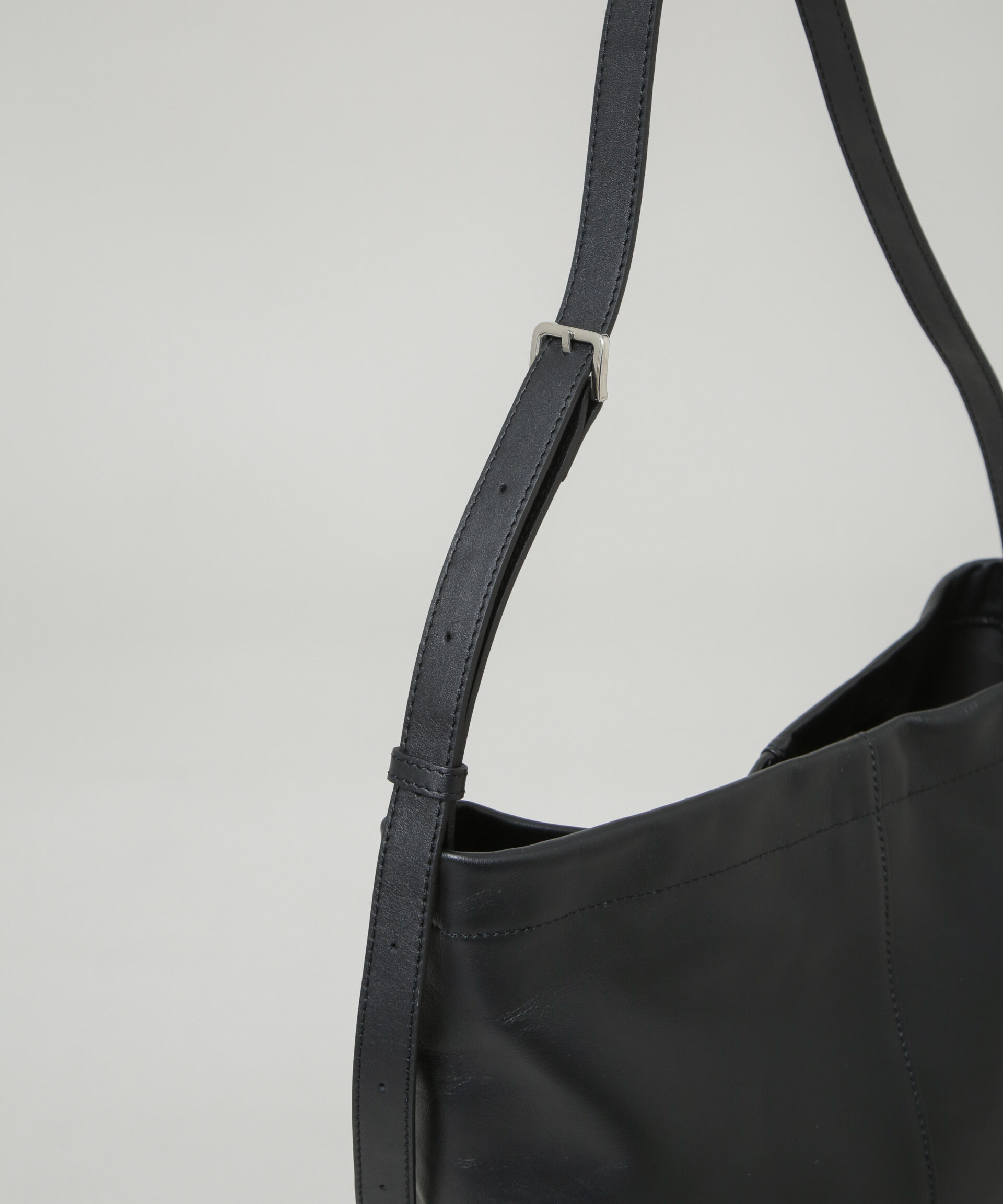 nano･universe「ITTI/別注 MARY BUCKET SHOULDER」|ショルダー・メッセンジャー|