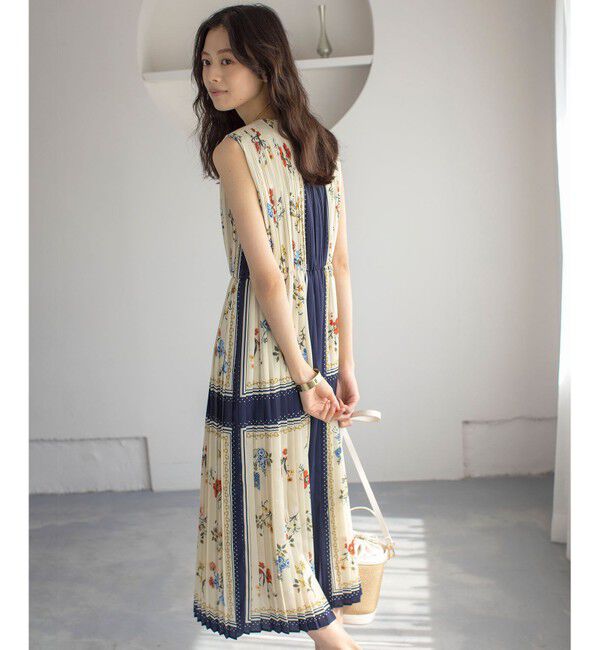 組曲「スカーフパネルプリント ワンピース」|ワンピース|