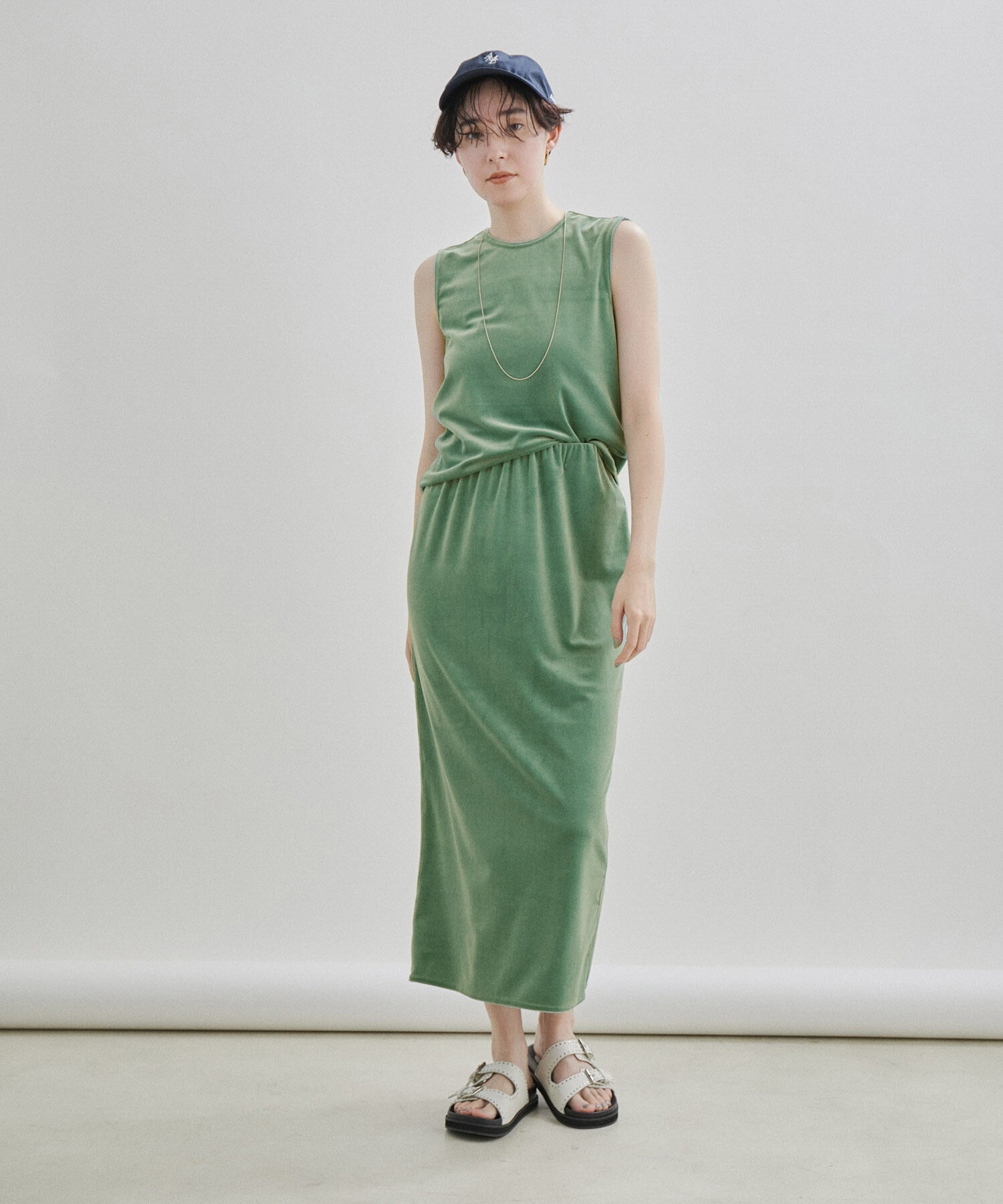 SALON adam et rope'「ベロアロングスリットタイトスカート【セットアップ対応・洗える】」|スカート|