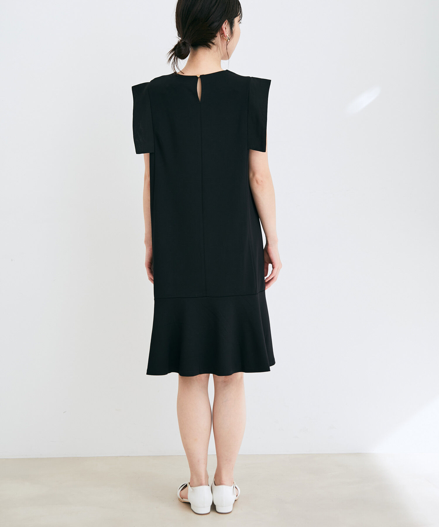 VIS「【WEB限定】異素材カットミニワンピース」|ワンピース|