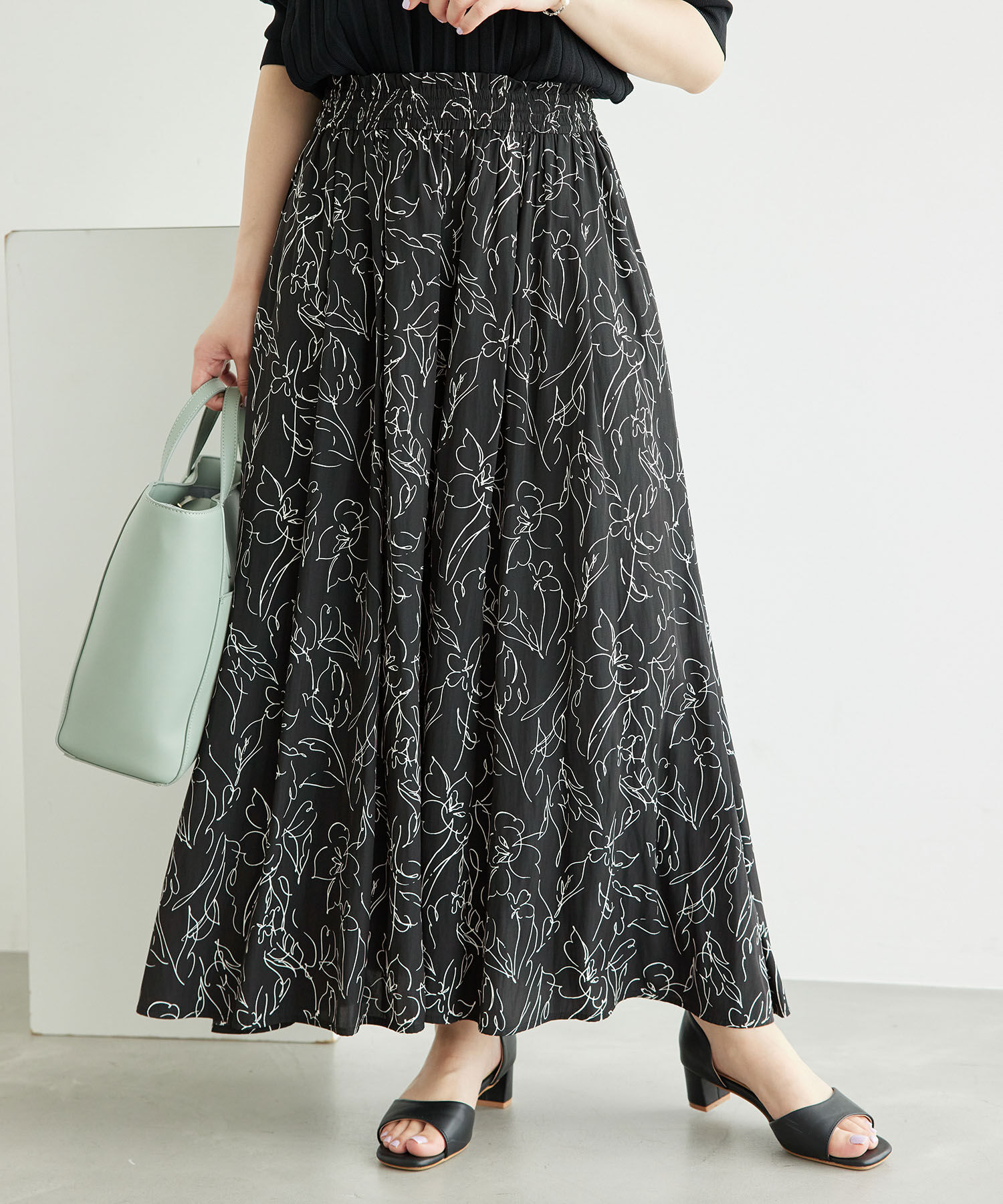 Rope&rsquo;Picnic「【ご好評につき新色追加】さらさらアソート柄スカーチョ」|その他|ブラック(01)