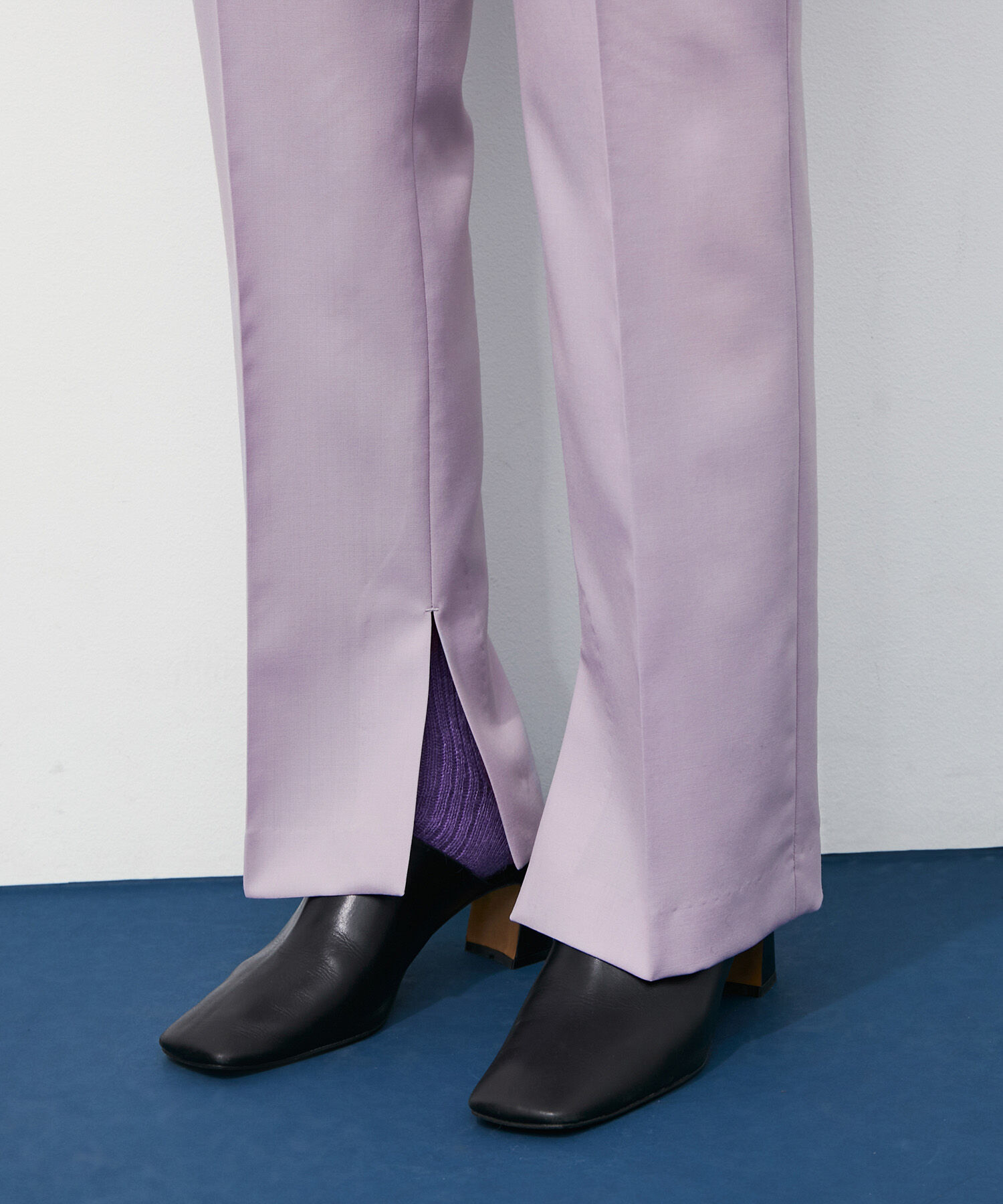 ADAM ET ROPE'「《SETアイテム》インサイドスリットスラックス」|スラックス|