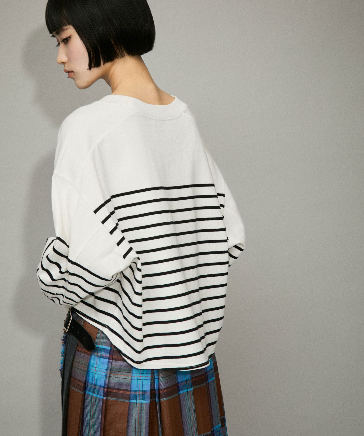 ADAM ET ROPE'「【WEB限定・一部公式サイト限定カラー】バスクボーダーカフスパールTEE」|Tシャツ・カットソー|