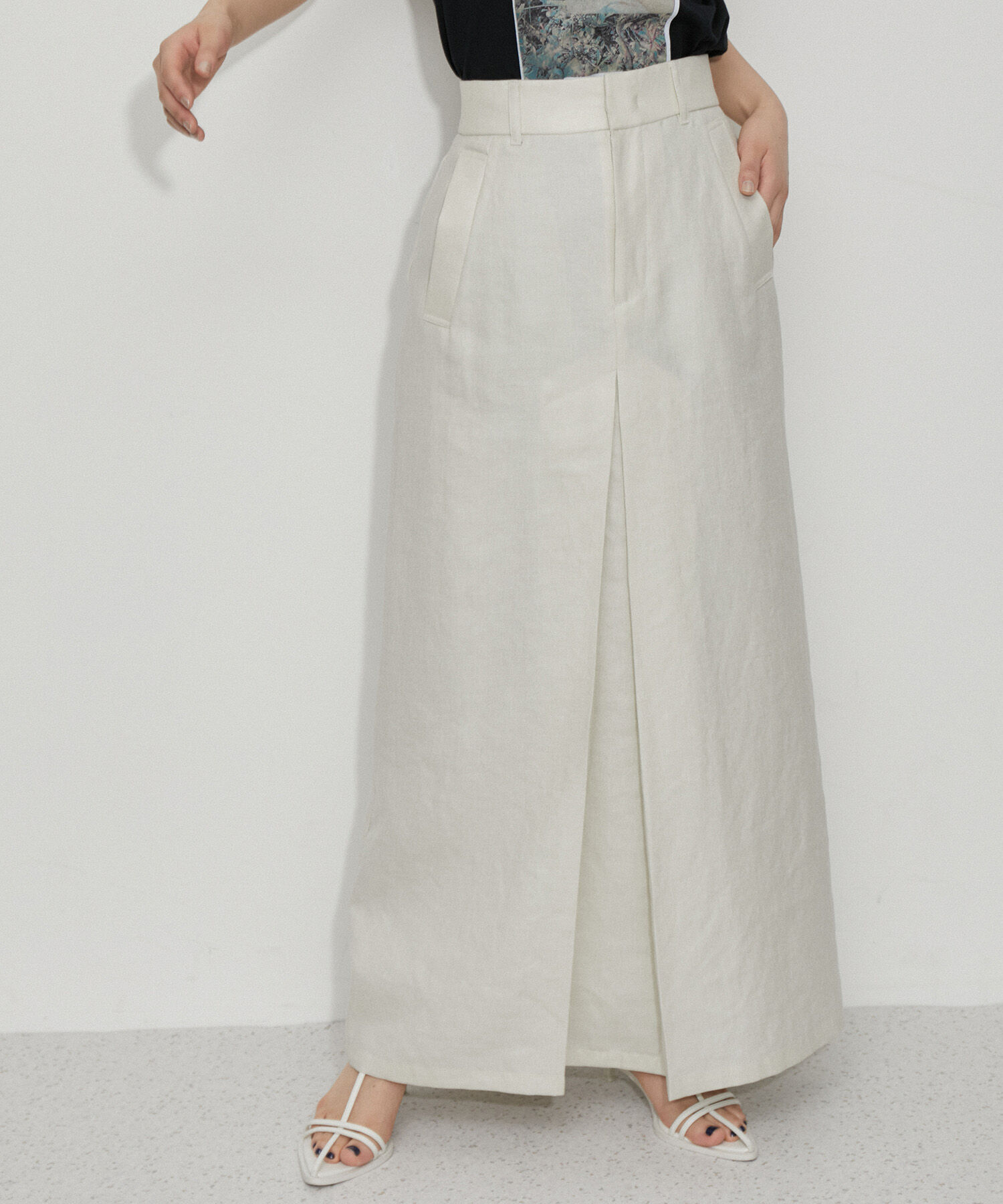 ADAM ET ROPE'「【サステナブル】ハイウエストベンツタックスカート」|スカート|ホワイト(10)