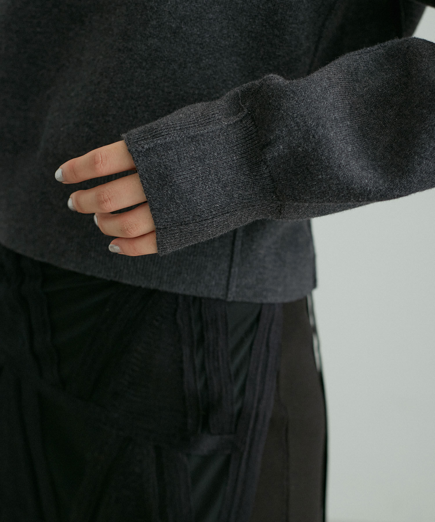 ADAM ET ROPE'「【サステナブル・洗える】フェルト刺しゅうニットプルオーバー」|ニット・セーター|