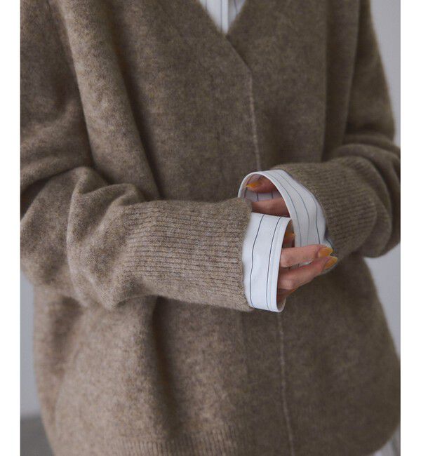 ADAM ET ROPE'「LINEAPIU ヤクMIX Vネックプルオーバー」|ニット・セーター|