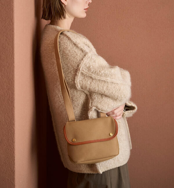 Brady「Brady | AVON MINI」|ショルダー・メッセンジャー|KHAKI