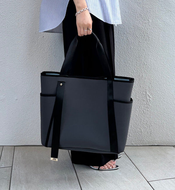  「《新色登場》【PC収納/A4対応/軽量】ウェットダブルポケットトートバッグ」|トートバッグ|