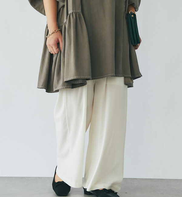  「《微光沢で上品な印象に》シアーベロアイージーパンツ」|その他|