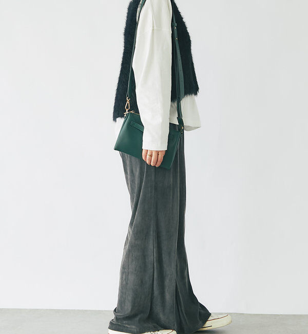  「《微光沢で上品な印象に》シアーベロアイージーパンツ」|その他|