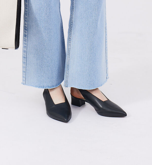 AU BANNISTER「スクエアカットスリングバックヒールパンプス」|パンプス|