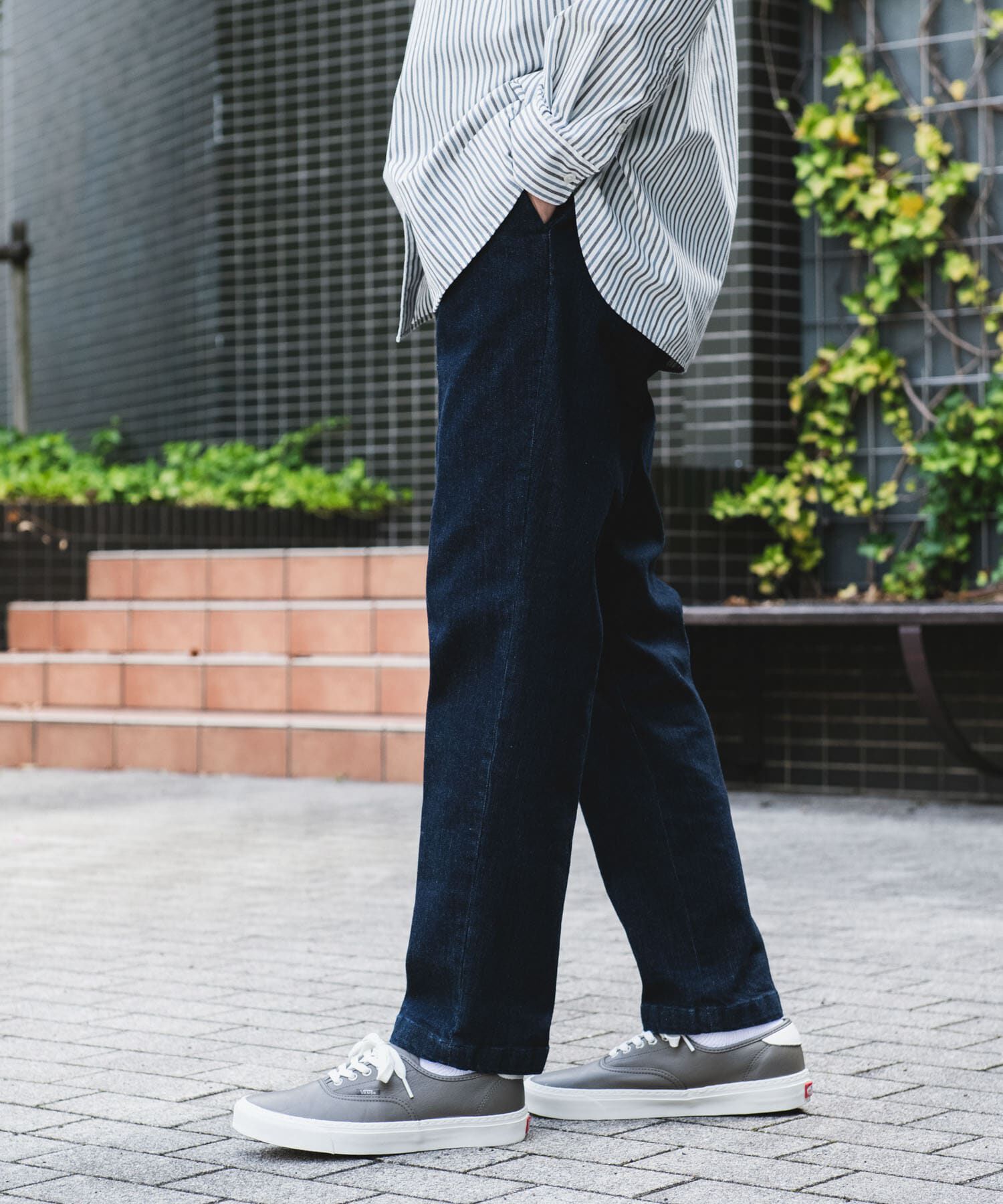 URBAN RESEARCH DOORS「デニムテーパードトラウザー」|デニム|