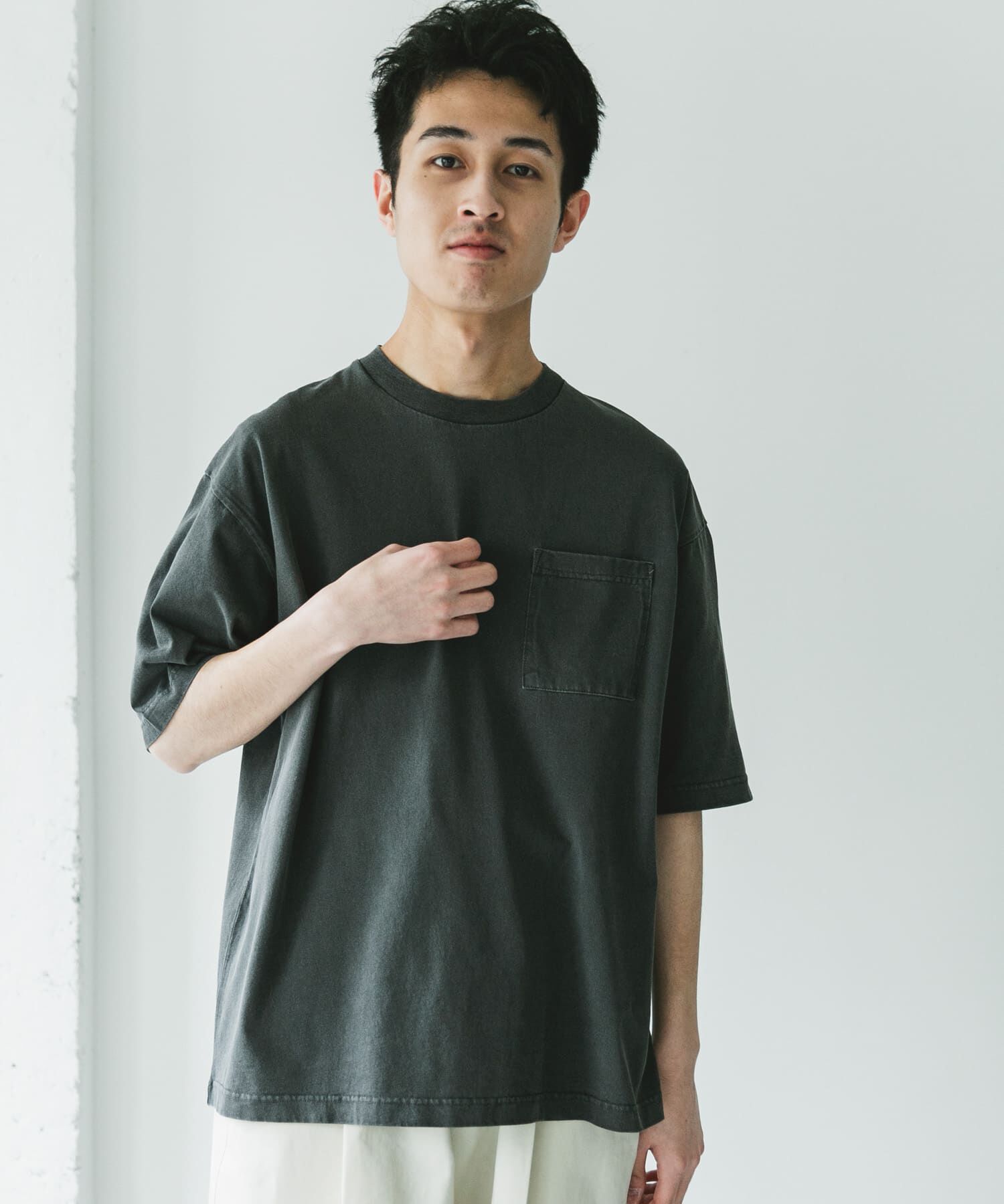 URBAN RESEARCH DOORS「ピグメントダイ半袖Tシャツ」|Tシャツ・カットソー|