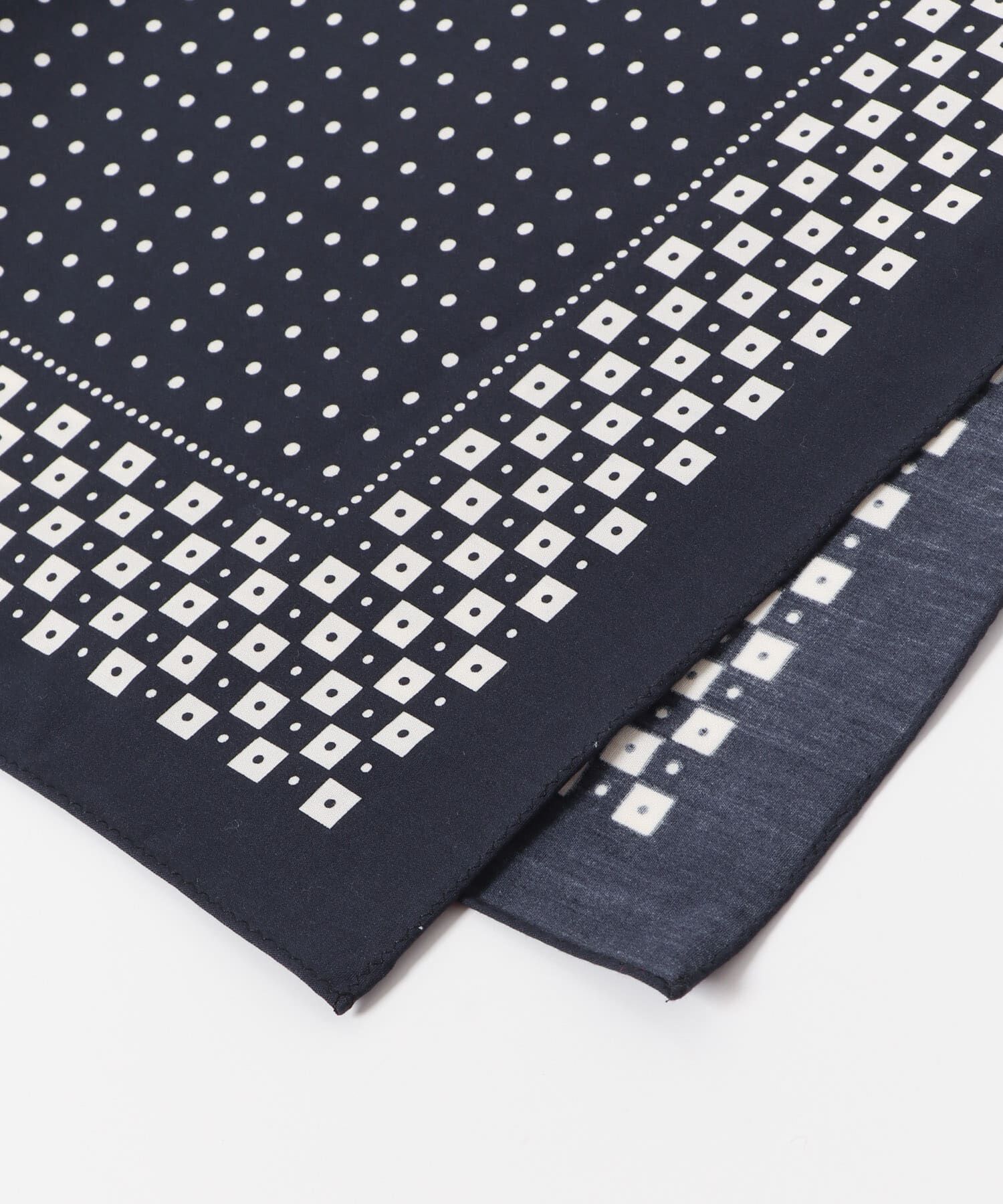 URBAN RESEARCH DOORS「LIFE STYLE TAILOR　コットンシルクドット柄ネッカチーフ」|ハンカチ|