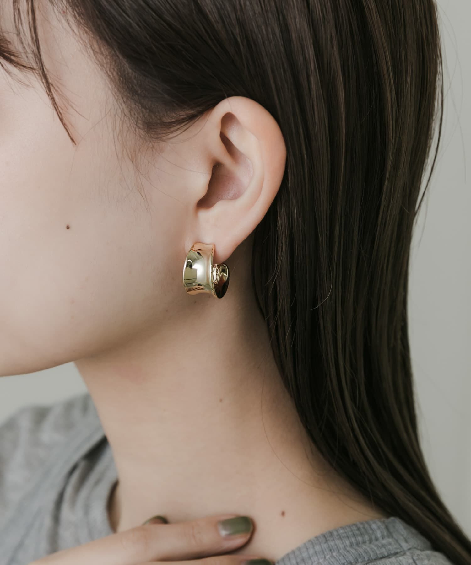 SMELLY「メタルワイドフープイヤリング」|イヤリング|