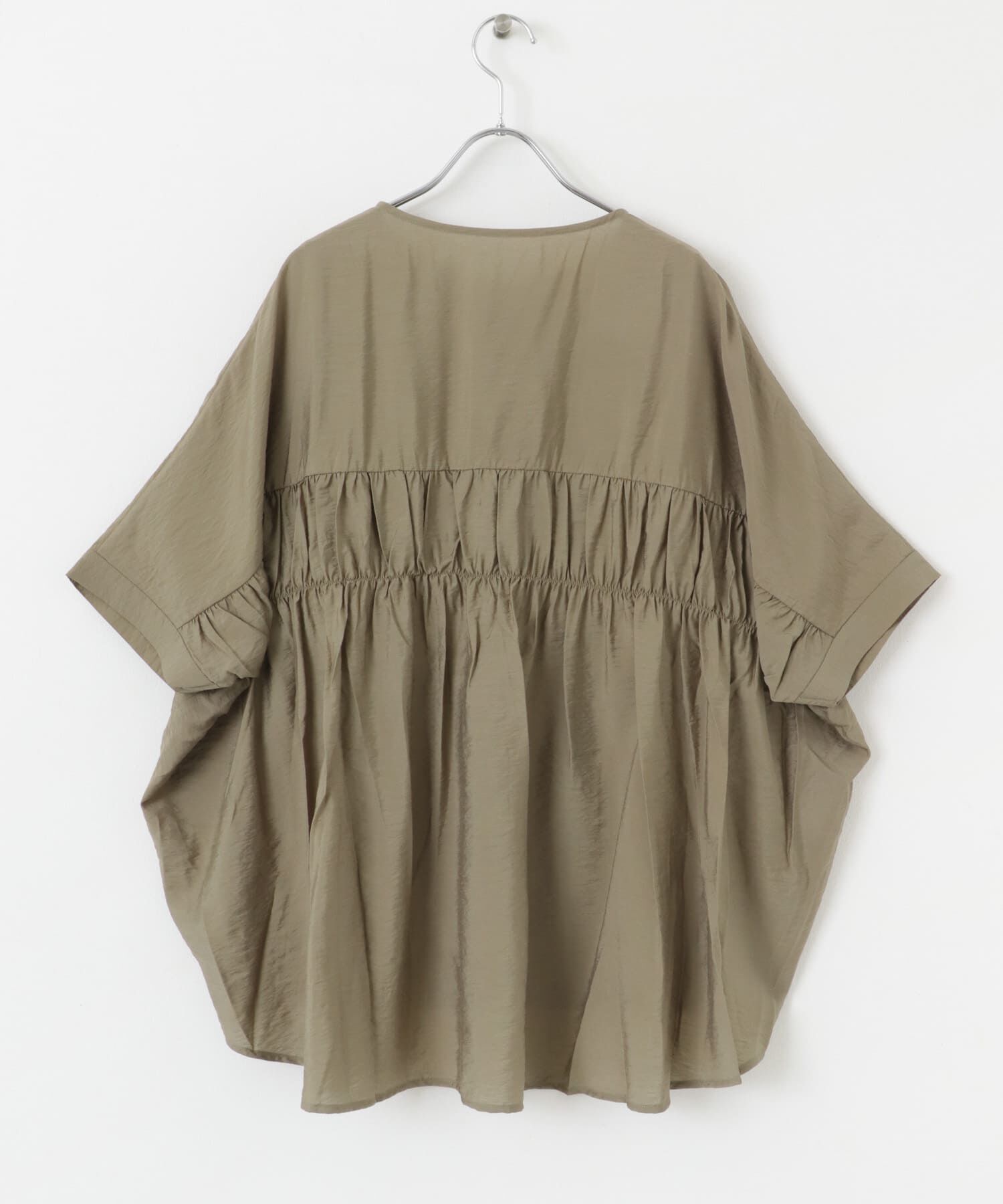 URBAN RESEARCH DOORS「バックシャーリングドルマンブラウス」|シャツ・ブラウス|