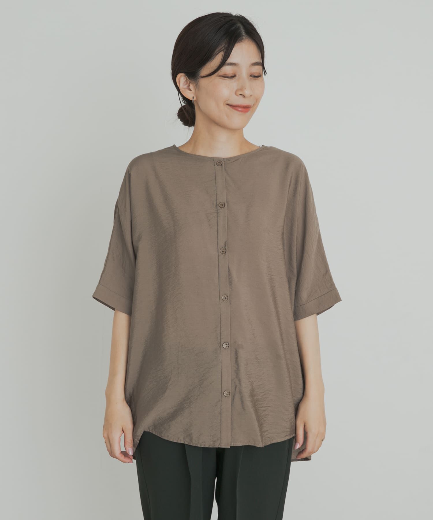 URBAN RESEARCH DOORS「バックシャーリングドルマンブラウス」|シャツ・ブラウス|