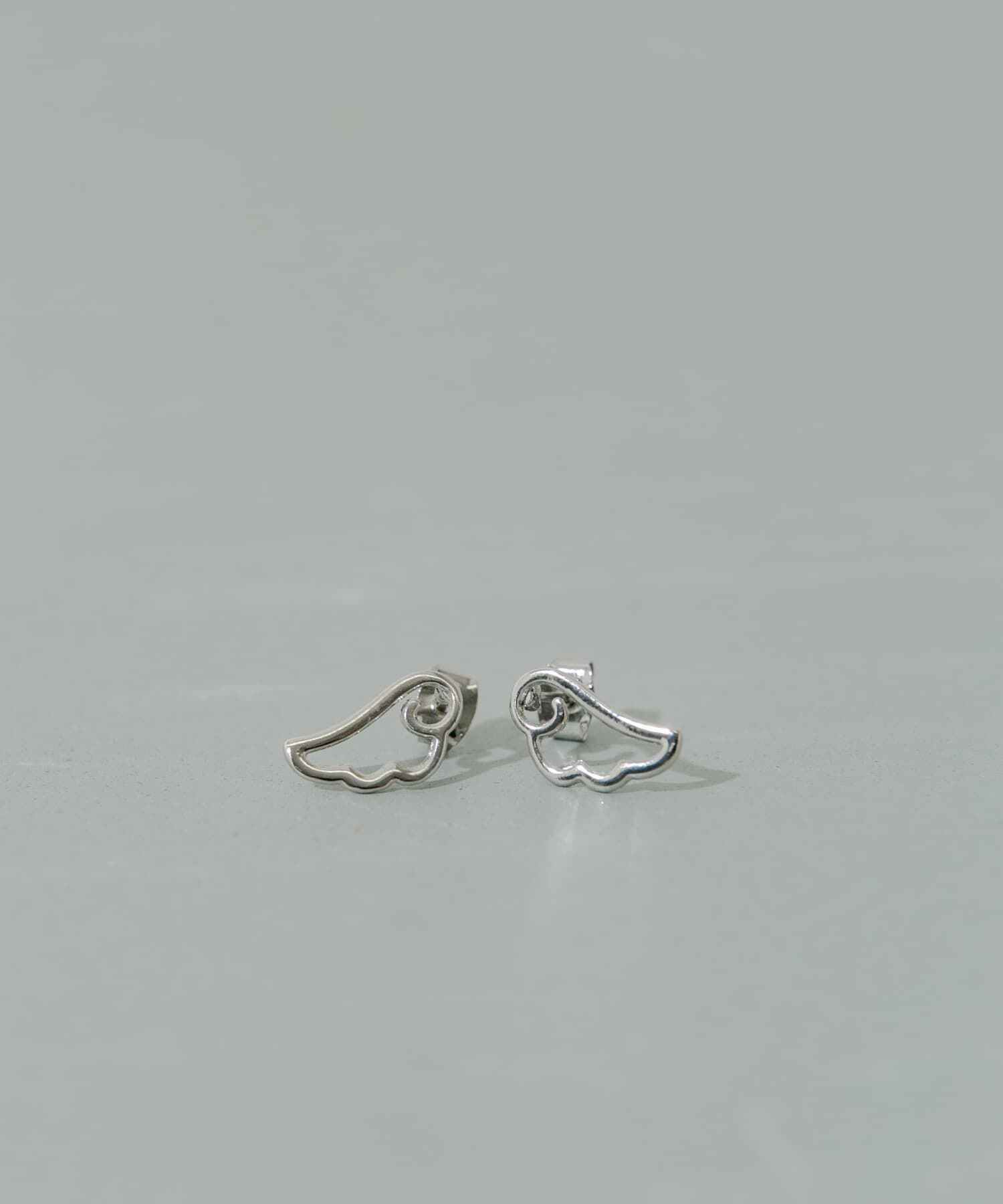 SMELLY「エンジェルフェザー2セットピアス」|ピアス|