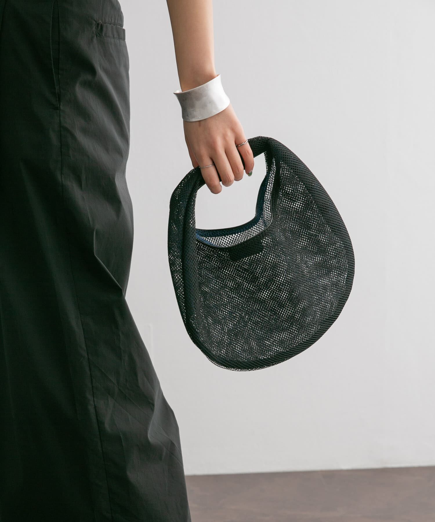  「CONTROL FREAK　メッシュラウンドバッグ」|ハンドバッグ|