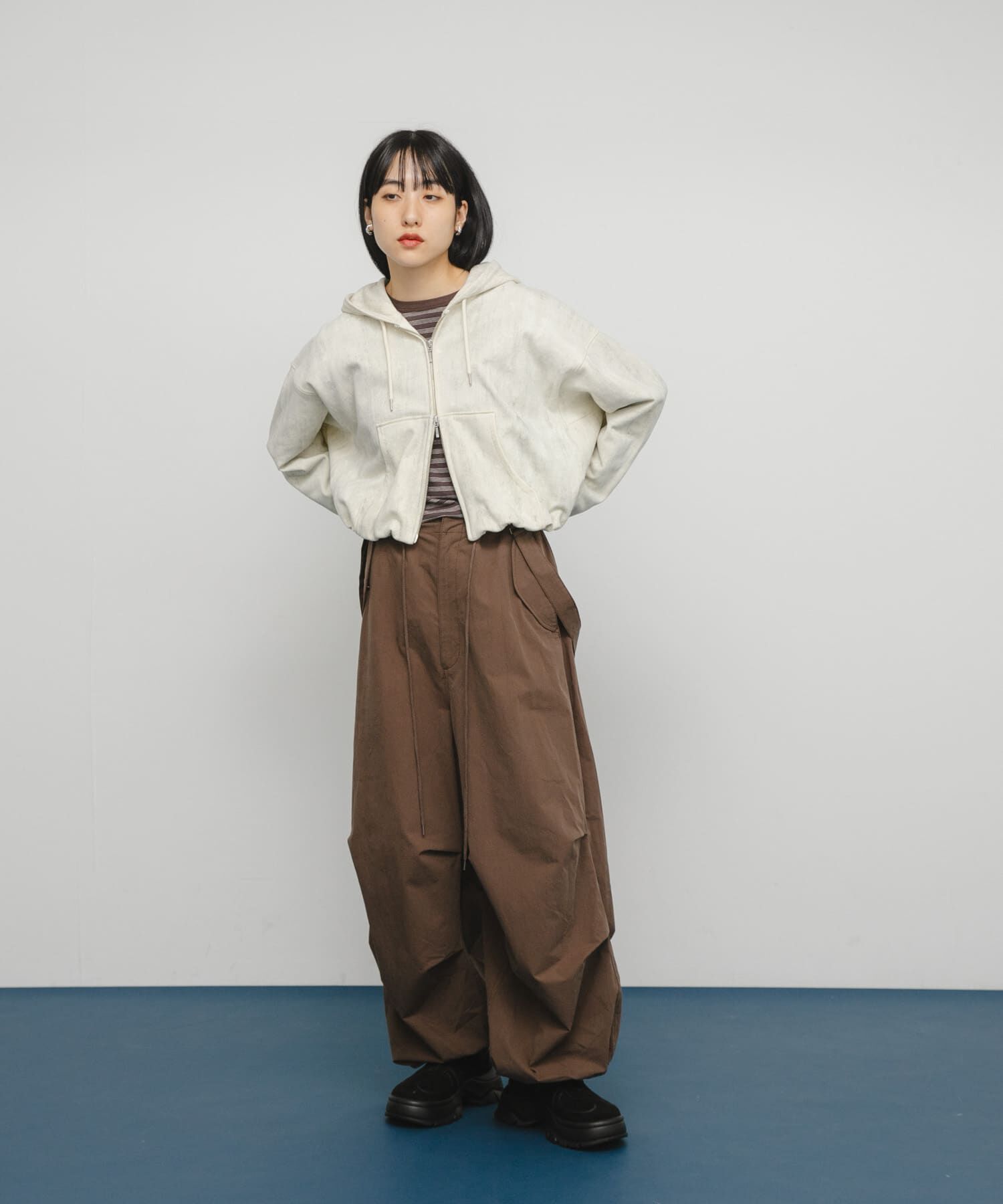  「フロントZIPショートフーディー」|パーカー|