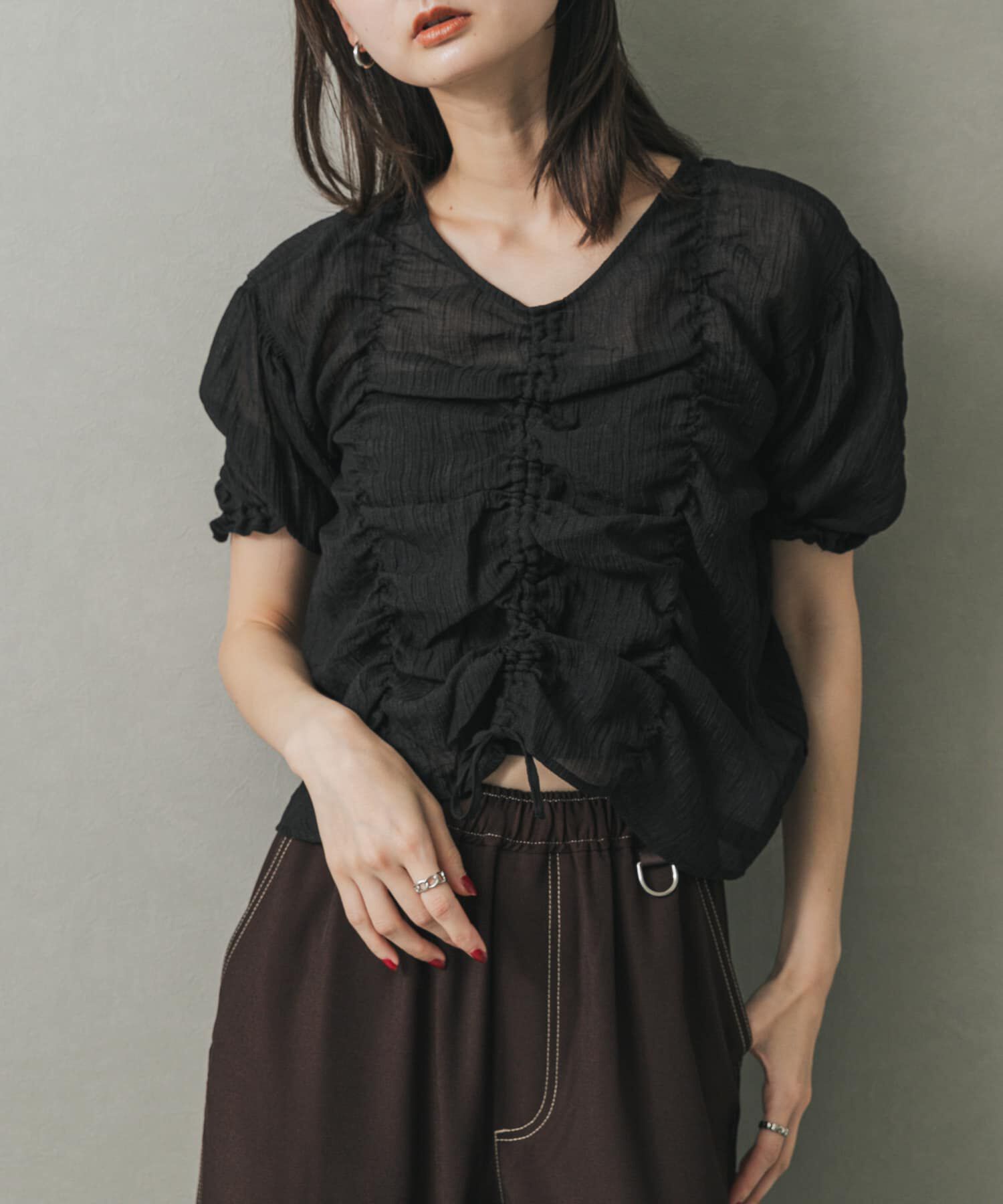 SENSE OF PLACE by URBAN RESEARCH「シャーリングブラウス(5分袖)」|シャツ・ブラウス|ブラック