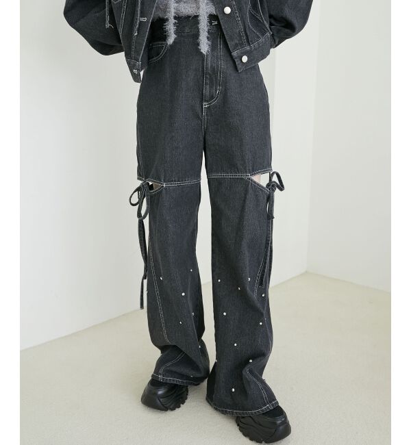 MAJESTICLEGON「サイドスリットビジューデニムパンツ」|デニム|ブラック