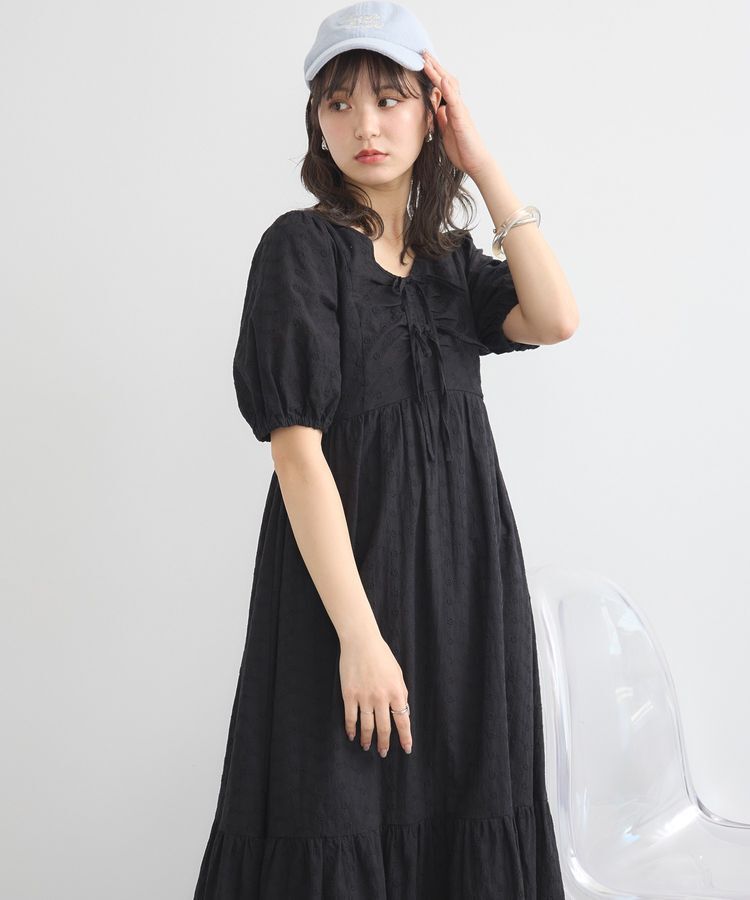 earth music&ecology「花柄刺繍フレアワンピース」|ワンピース|Black