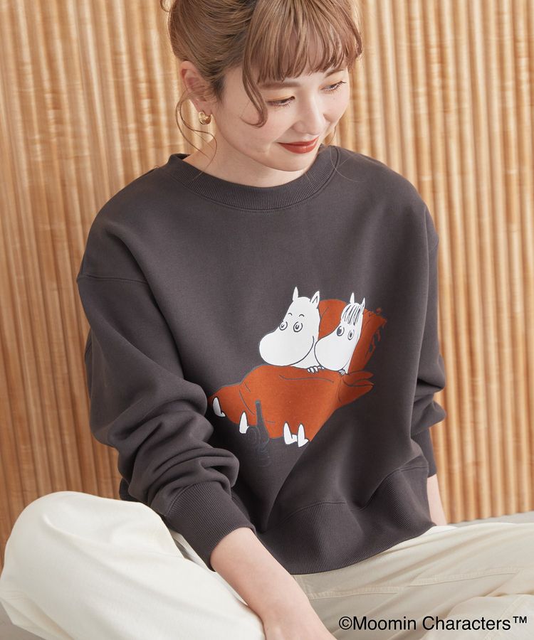 AMERICAN HOLIC「【WEB限定】Moomin フロッキープリント裏毛プルオーバー」|スウェット・ジャージ|Charcoal Gray